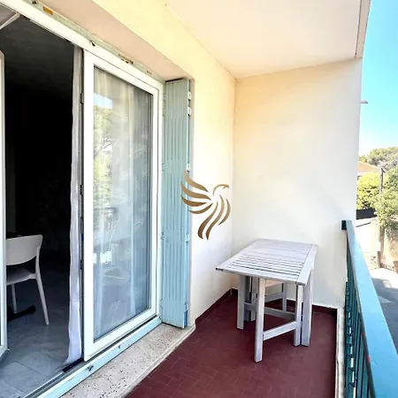 Le Petit Nid Azuré Ac Balcony Private Parking