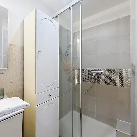 Apartamento Le Petit Nid Azuré Ac Balcony Private Parking