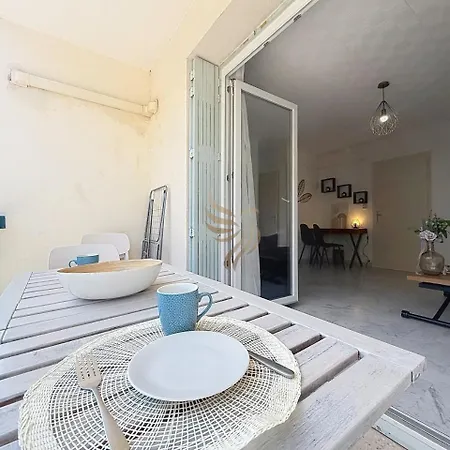 Le Petit Nid Azuré Ac Balcony Private Parking Saint-Raphaël